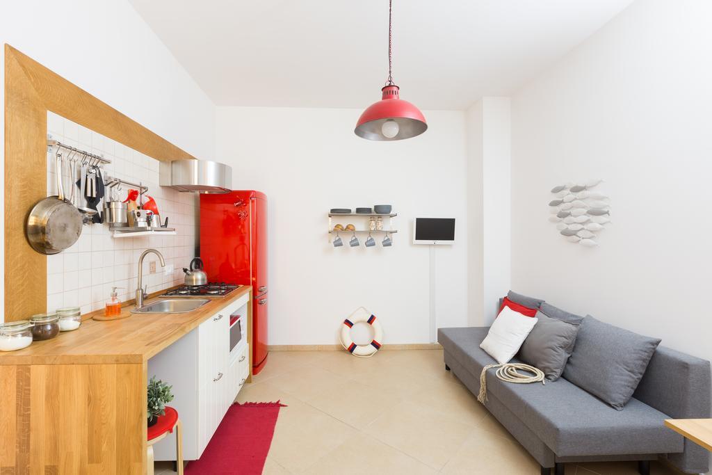 Isola Blu Aparthotel Taranto Bagian luar foto