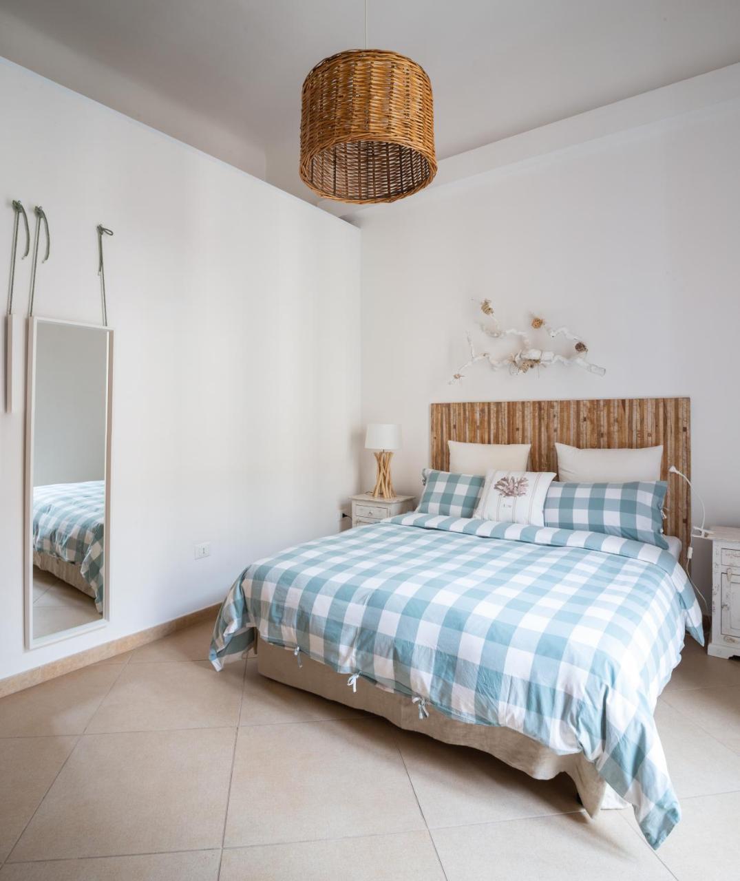 Isola Blu Aparthotel Taranto Bagian luar foto